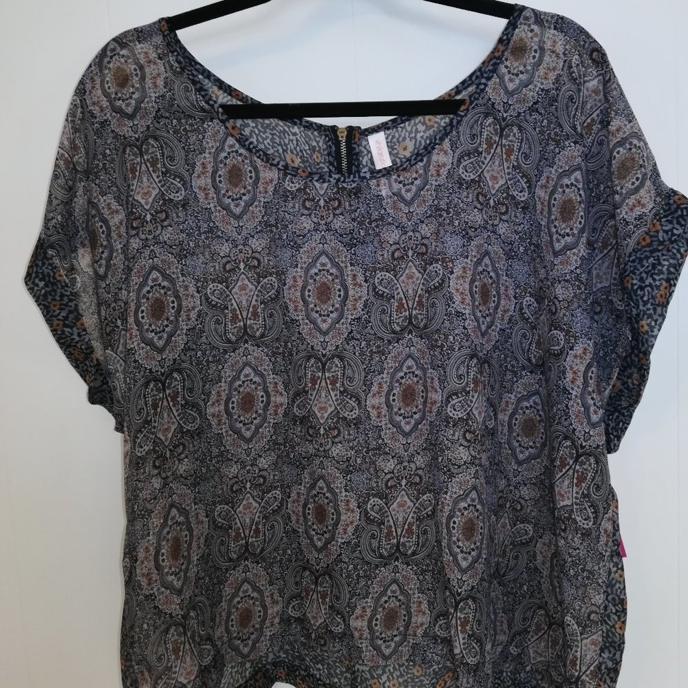 100% polyester sheer blouse with back zipper